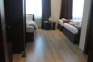 Отель GSG Hotel Тбилиси Семейный номер Делюкс-4